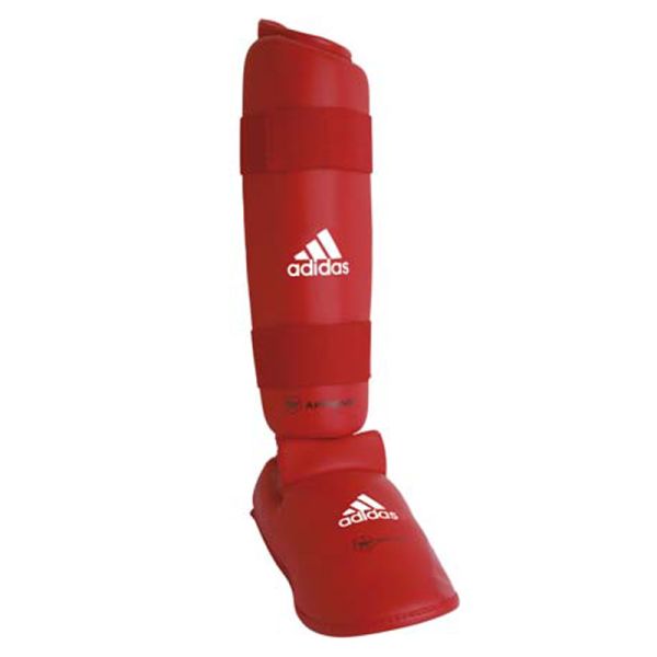 Adidas WKF scheenbeschermer (rood) maat XS en XL Adidas WKF scheenbeschermer (rood) maat XS en XL
