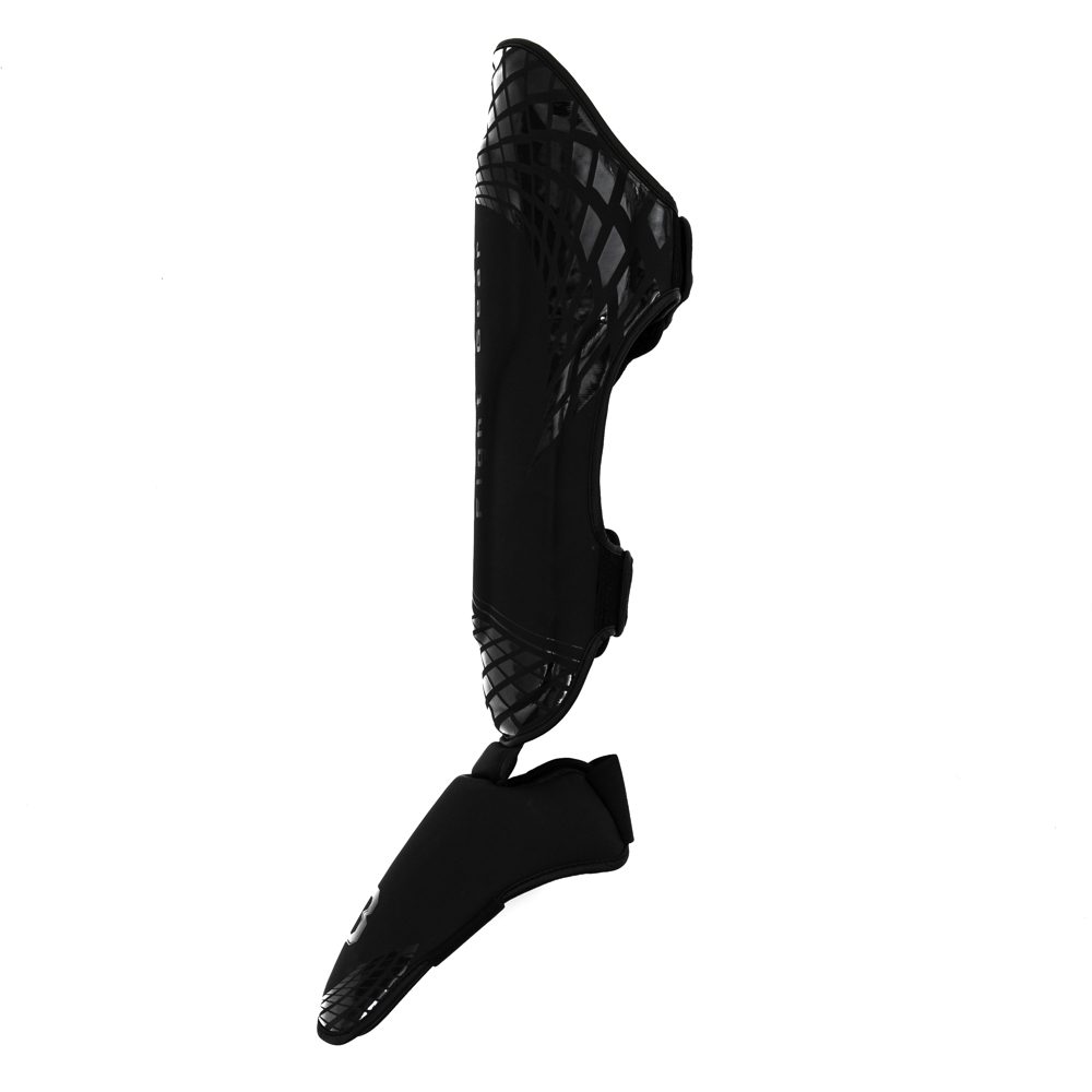 Booster Kickboks Scheenbeschermers Cube Series (BOOSTER CUBE SHINGUARD BLACK) Booster Kickboks Scheenbeschermers Cube Series (BOOSTER CUBE SHINGUARD BLACK)