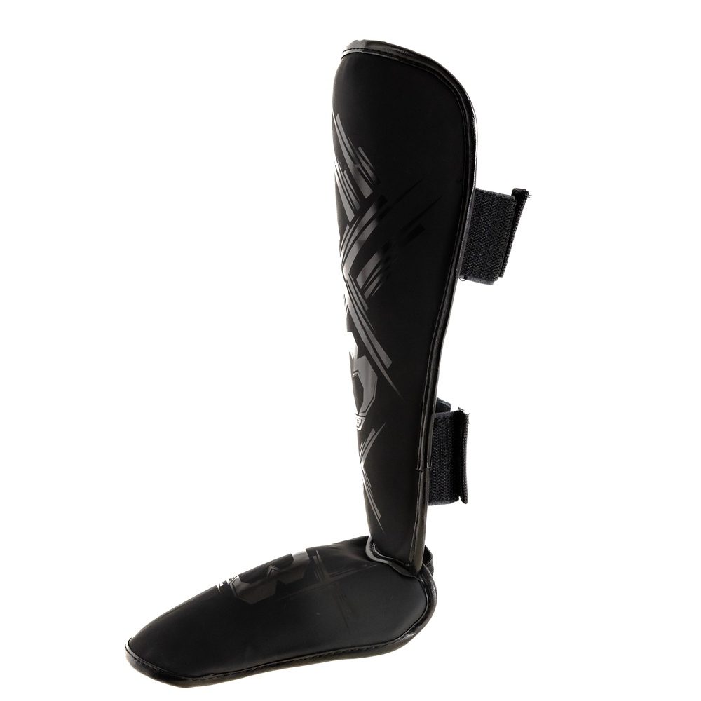 Booster Kids Alpha Scheenbeschermers Zwart (SG ALPHA BLACK) Booster Kids Alpha Scheenbeschermers Zwart (SG ALPHA BLACK)