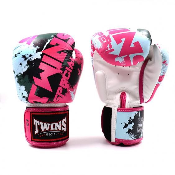 Twins BGVL3 Fantasy Kickbokshandschoenen Candy Pink (FBGVL-3-CANDY-PINK) Twins BGVL3 Fantasy Kickbokshandschoenen Candy Pink (FBGVL-3-CANDY-PINK)