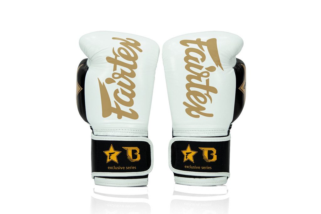 Fairtex Booster Kickbokshandschoenen Goud (FXB BG V2 WH BK GOLD) Fairtex Booster Kickbokshandschoenen Goud (FXB BG V2 WH BK GOLD)