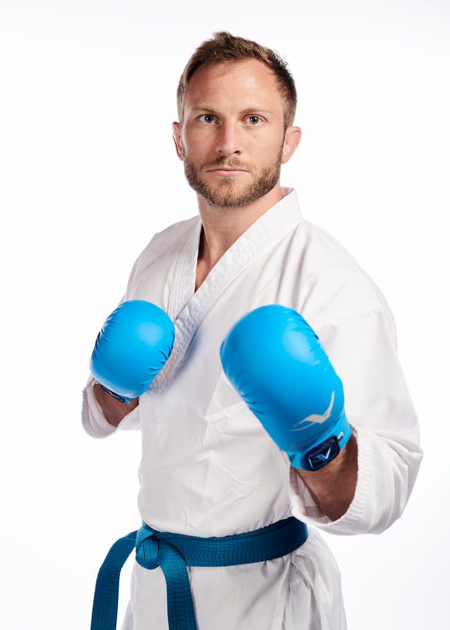 Arawaza Karatepak - Kumite Deluxe - Wit (ARAKKUDWKF) Arawaza Karatepak - Kumite Deluxe - Wit (ARAKKUDWKF)