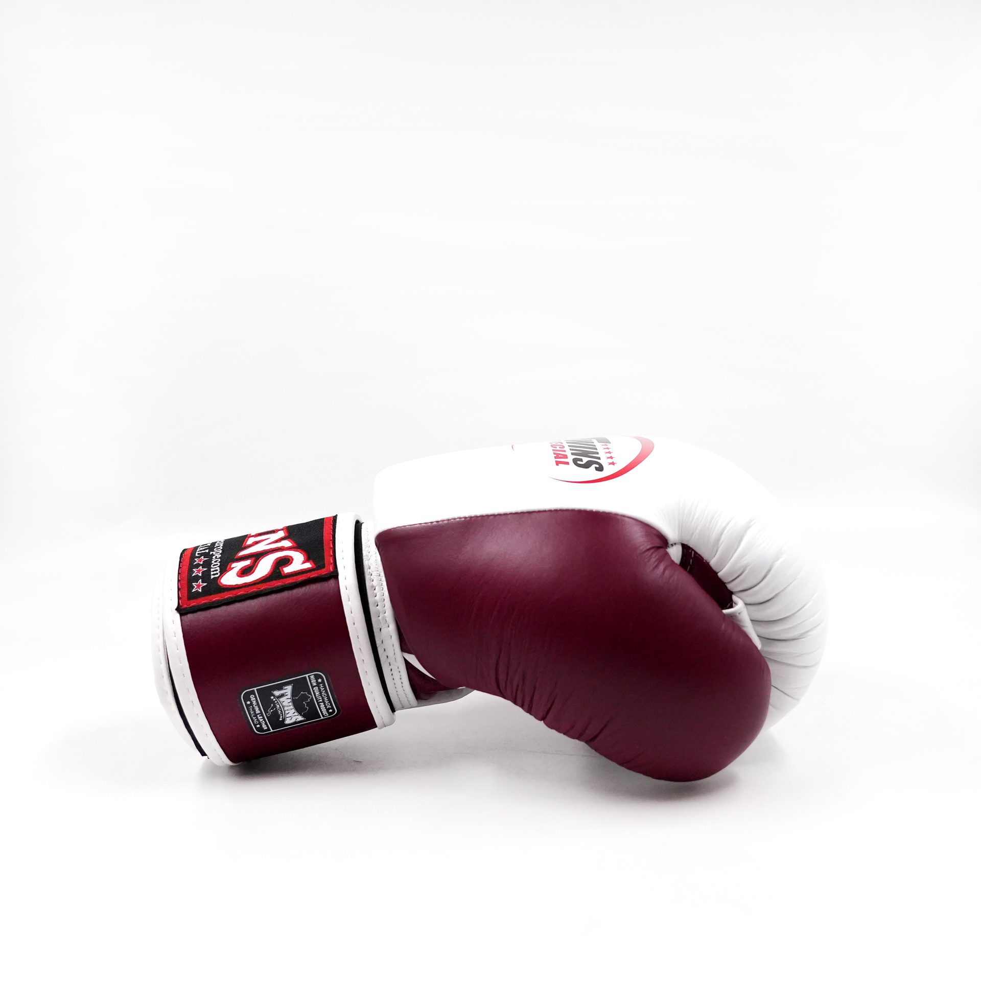 Twins Special Kickbokshandschoenen BGVL 3 (BGVL 3 2TMAROONWHITE) Twins Special Kickbokshandschoenen BGVL 3 (BGVL 3 2TMAROONWHITE)