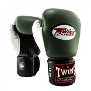 Twins Special BGVL 4 BLK/OLI/WHI<!-- 349215 Booster -->