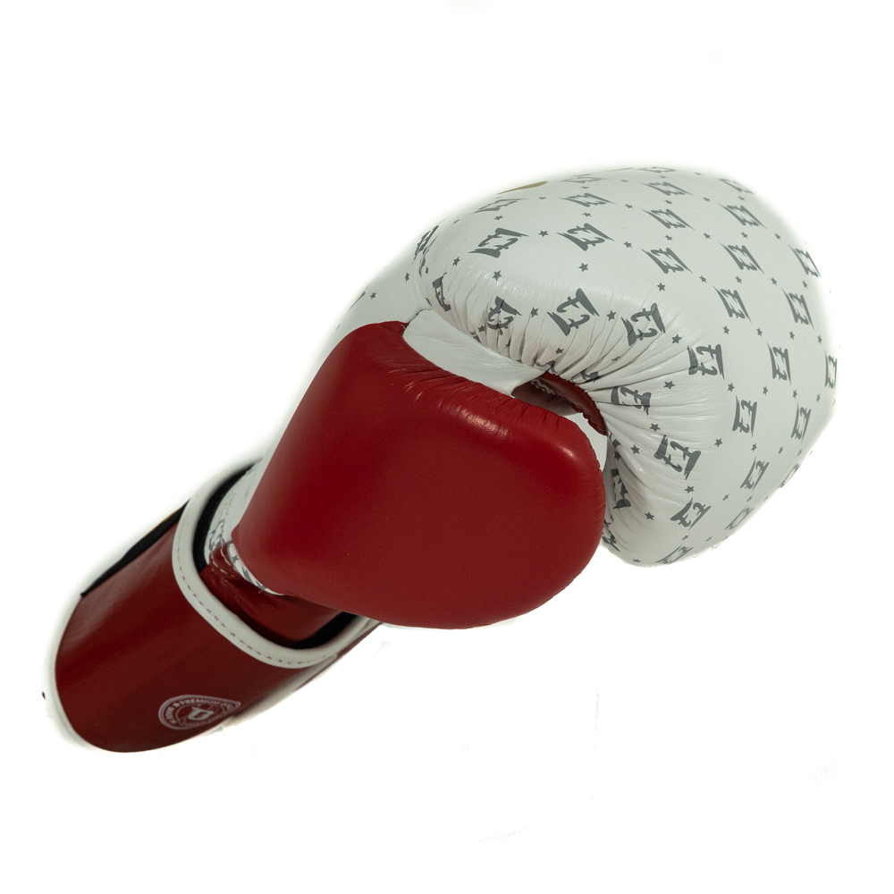 Fairtex X Booster Kickbokshandschoenen Wit Rood (FXB BG STAR WH WR) Fairtex X Booster Kickbokshandschoenen Wit Rood (FXB BG STAR WH WR)