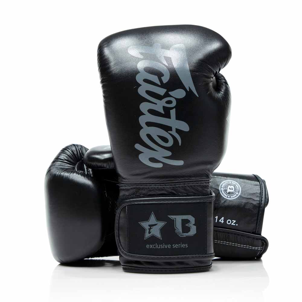 Fairtex Booster Kickbokshandschoenen Zwart (FXB BG V2 BLACK) Fairtex Booster Kickbokshandschoenen Zwart (FXB BG V2 BLACK)