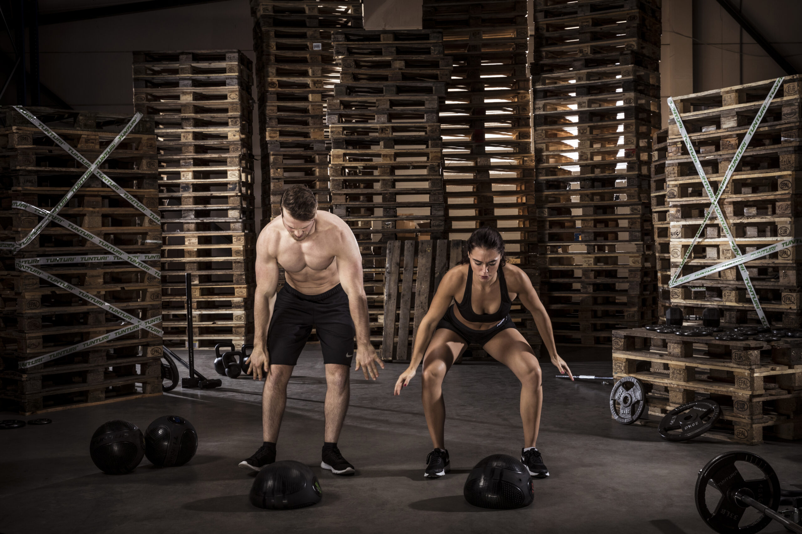 Tunturi Slam Ball - Slam Ball - Functional Training 10kg - Zwart Tunturi Slam Ball - Slam Ball - Functional Training 10kg - Zwart