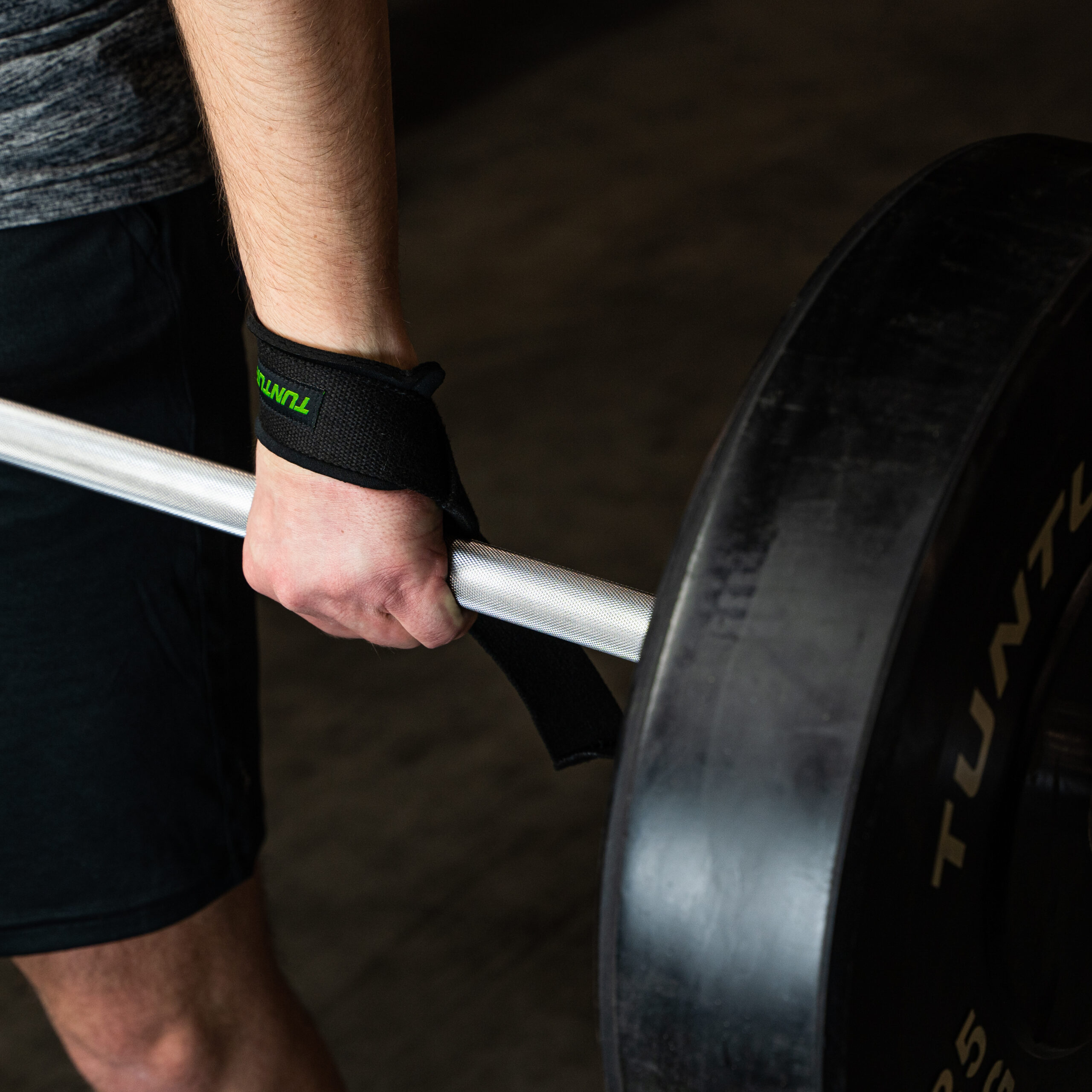 Tunturi Fitnessriem - Padded Power Lifting Straps - Zwart Tunturi Fitnessriem - Padded Power Lifting Straps - Zwart