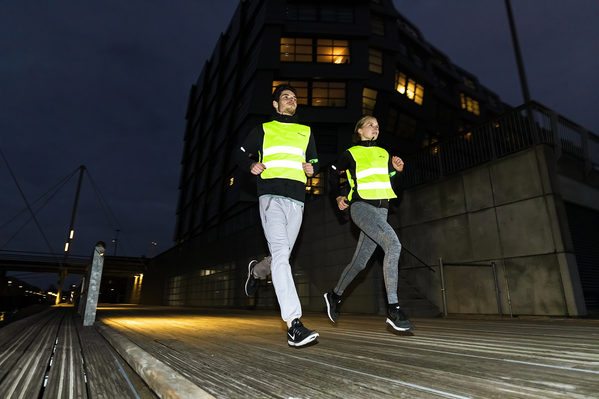 Tunturi Veiligheidsvest - Safety Vest M - Geel Tunturi Veiligheidsvest - Safety Vest M - Geel