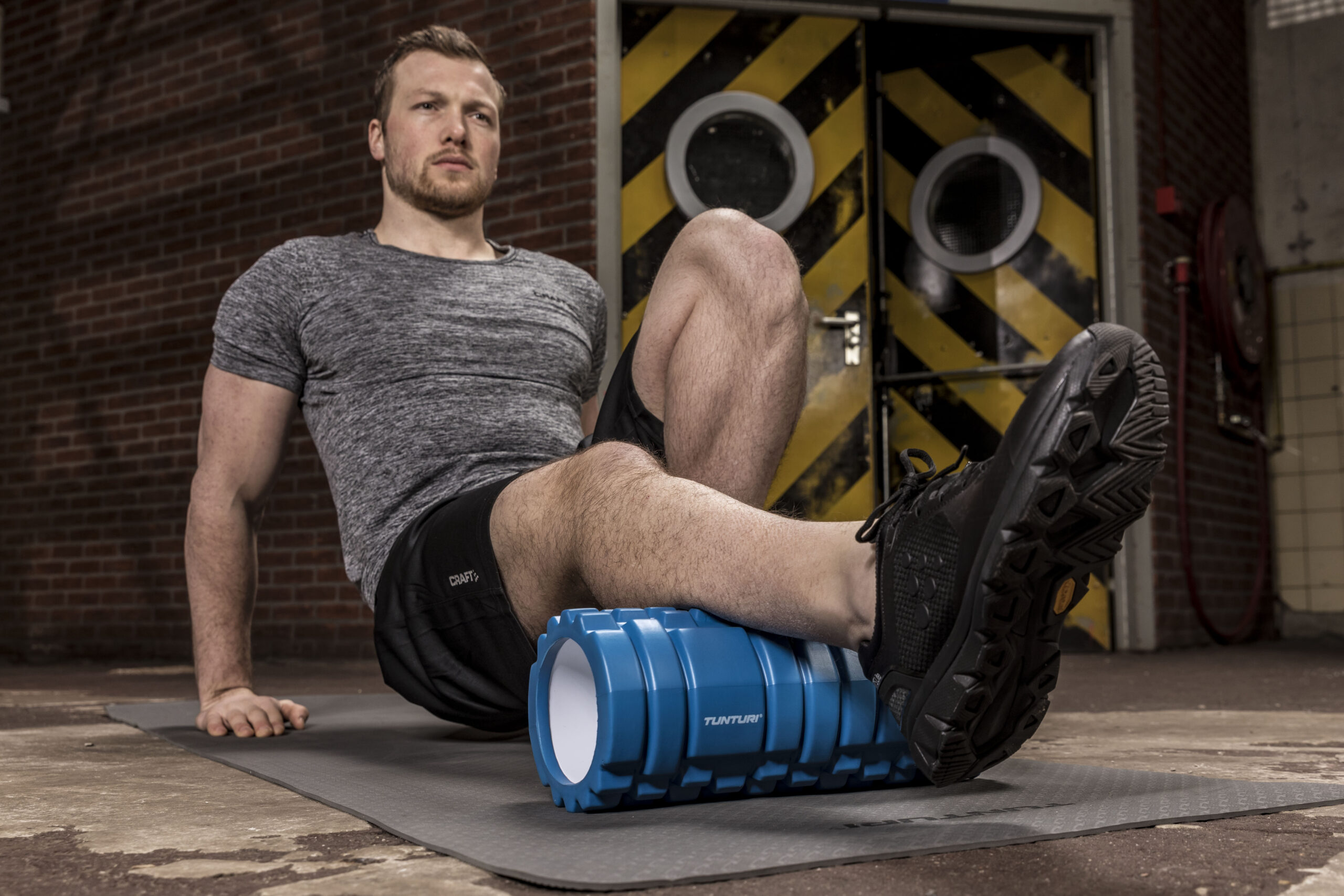 Tunturi Nieuw - Yoga Grid Foam Roller 33 cm - Blauw Tunturi Nieuw - Yoga Grid Foam Roller 33 cm - Blauw