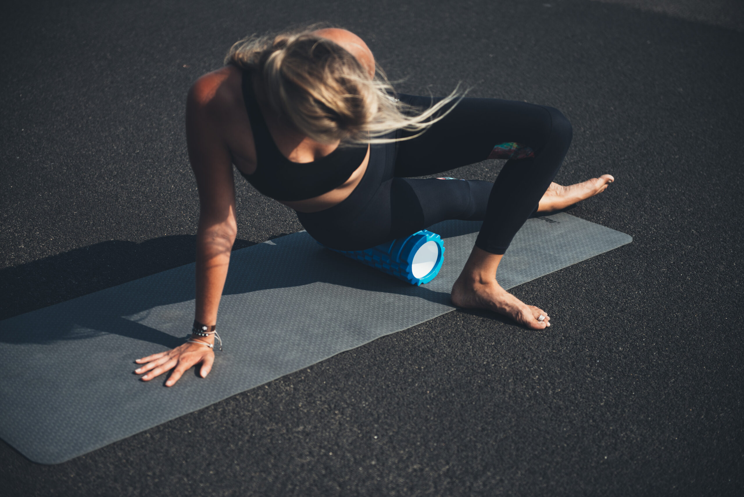 Tunturi Nieuw - Yoga Grid Foam Roller 33 cm - Blauw Tunturi Nieuw - Yoga Grid Foam Roller 33 cm - Blauw