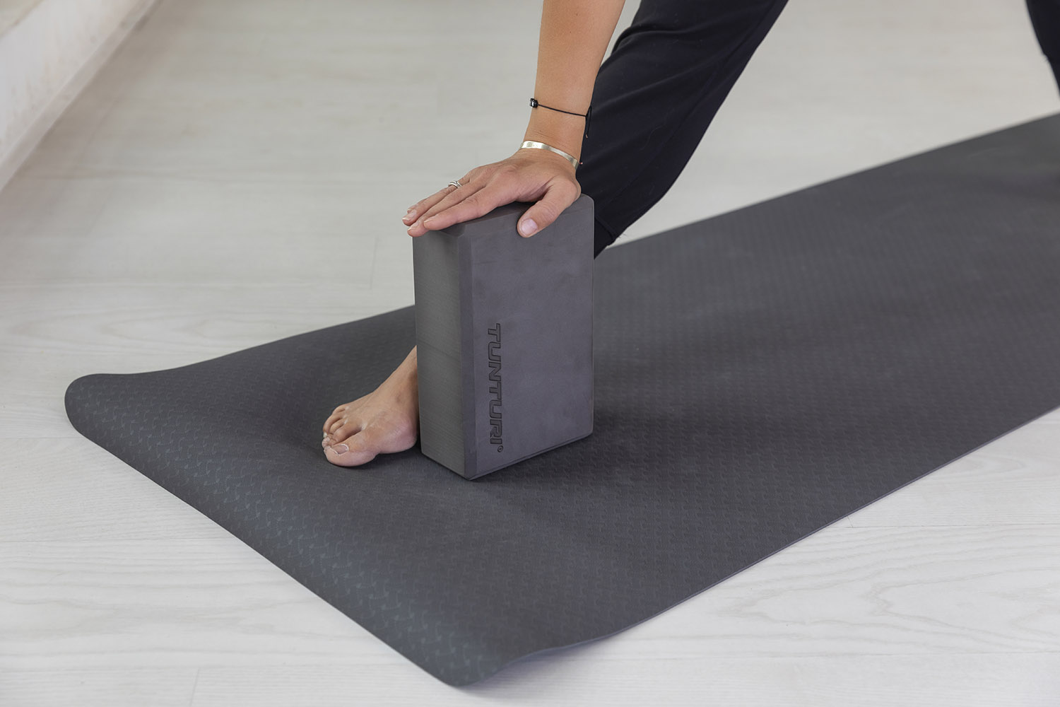 Tunturi Yoga Blok - Yoga Blok - Antraciet Tunturi Yoga Blok - Yoga Blok - Antraciet