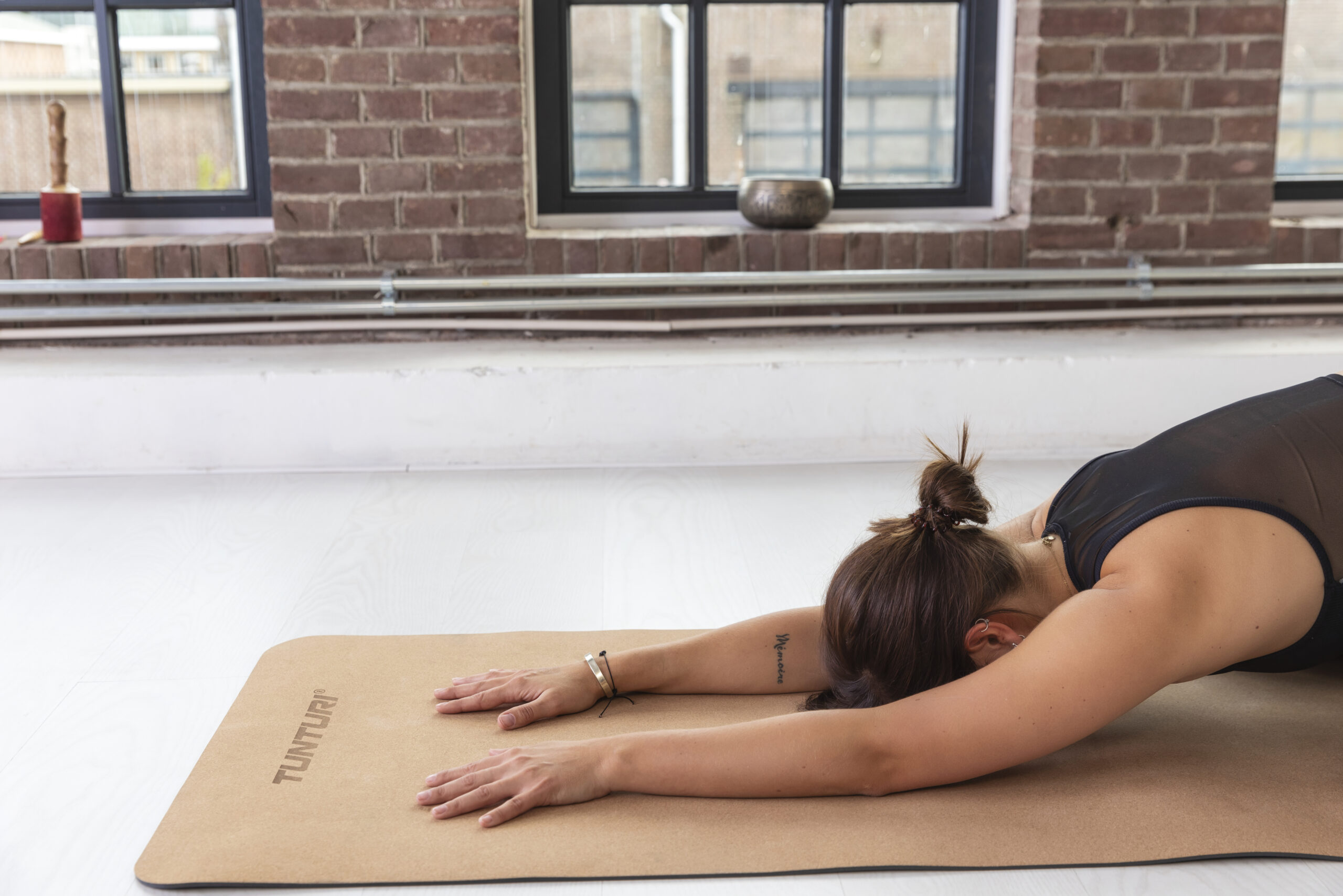 Tunturi Yoga Mat - Cork TPE Yoga Mat 183 cm - Antraciet Tunturi Yoga Mat - Cork TPE Yoga Mat 183 cm - Antraciet
