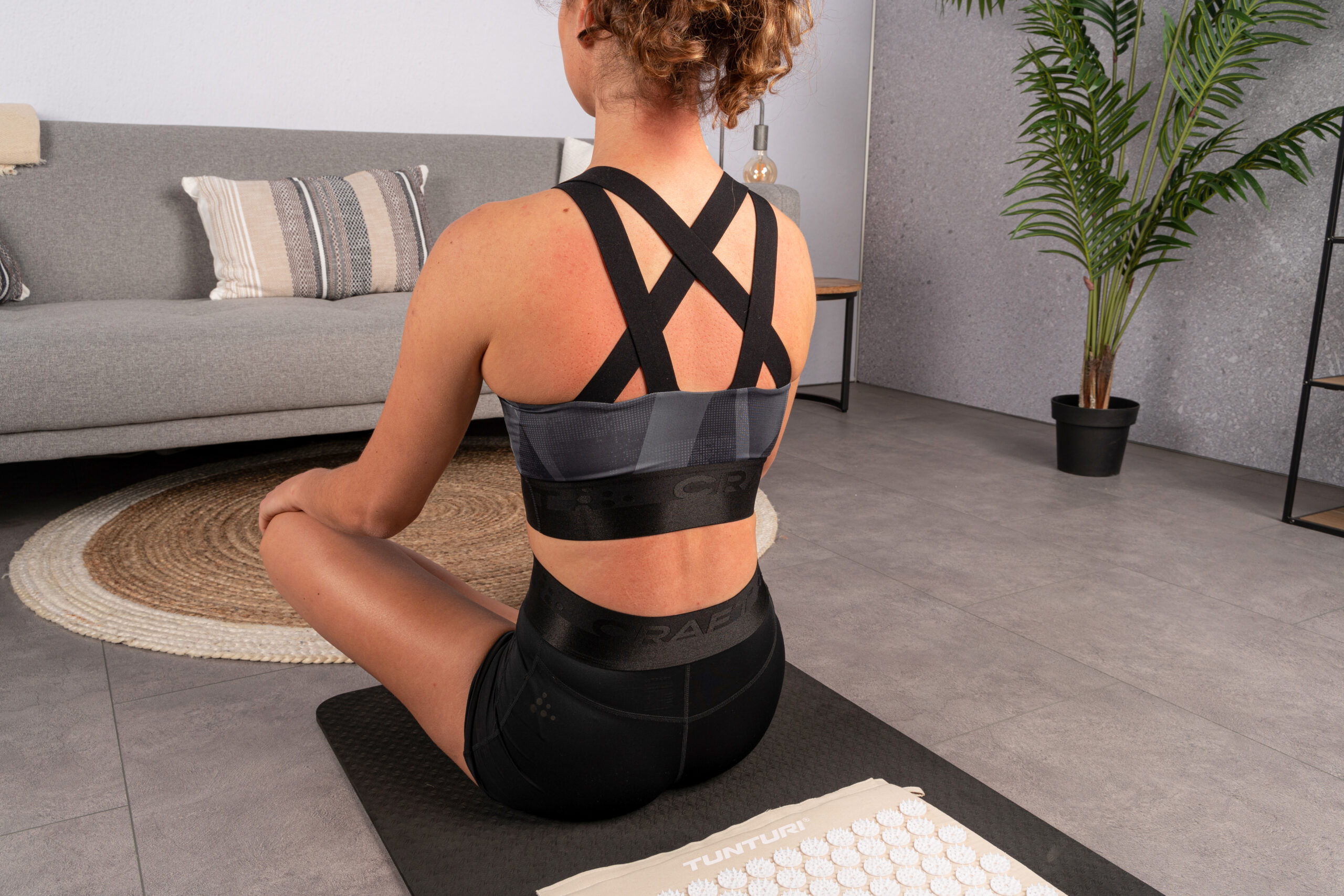 Tunturi Nieuw - Acupressure Mat And Pillow - Beige Tunturi Nieuw - Acupressure Mat And Pillow - Beige