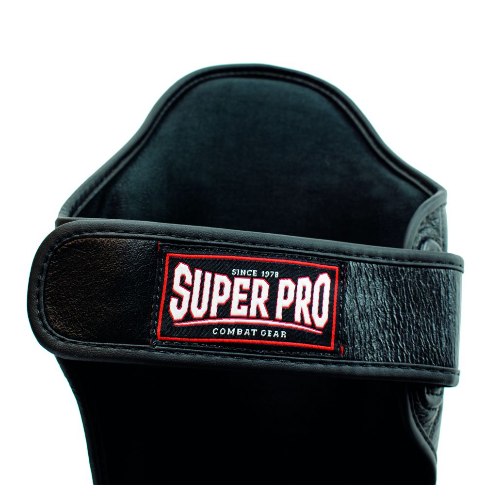 Super Pro Combat Gear Scheenbeschermer - Thai pro - Zwart Super Pro Combat Gear Scheenbeschermer - Thai pro - Zwart