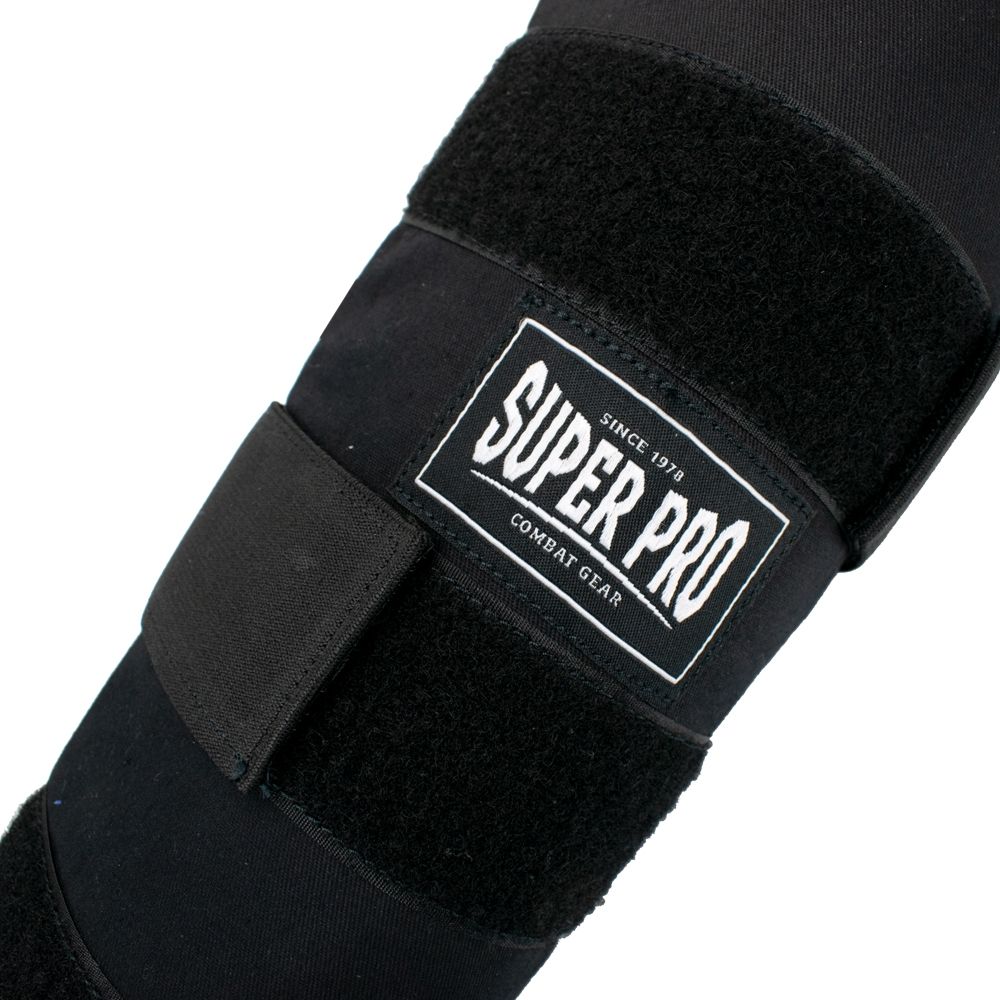 Super Pro Combat Gear Scheenbeschermer - Savior - Zwart / Wit Super Pro Combat Gear Scheenbeschermer - Savior - Zwart / Wit
