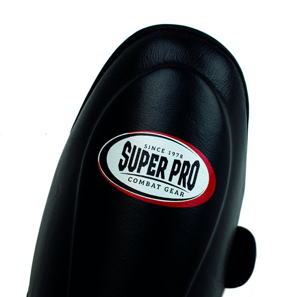 Super Pro Combat Gear Scheenbeschermer - Thai pro - Zwart Super Pro Combat Gear Scheenbeschermer - Thai pro - Zwart