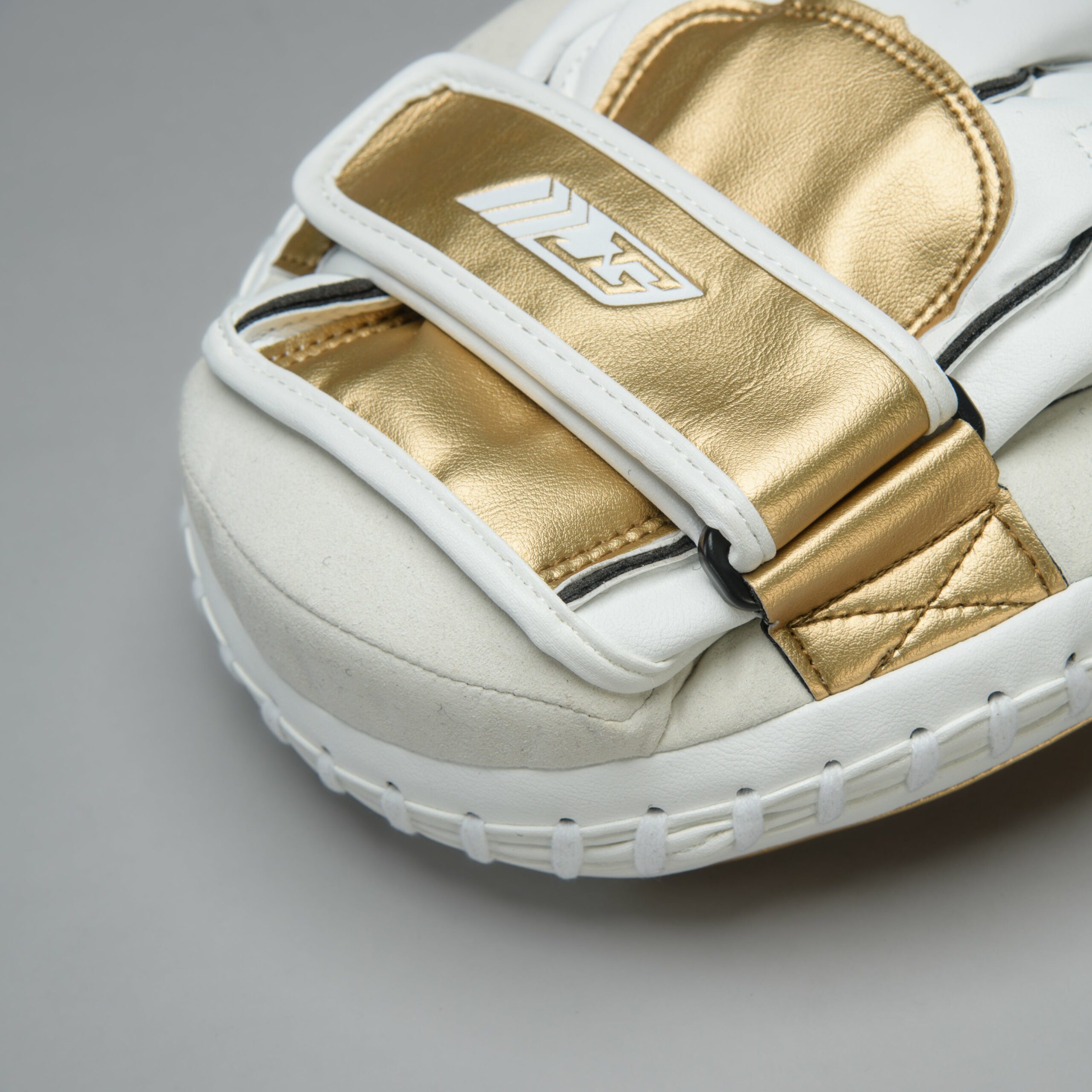 Joya Performance CM200 Handpads Wit Goud Joya Performance CM200 Handpads Wit Goud