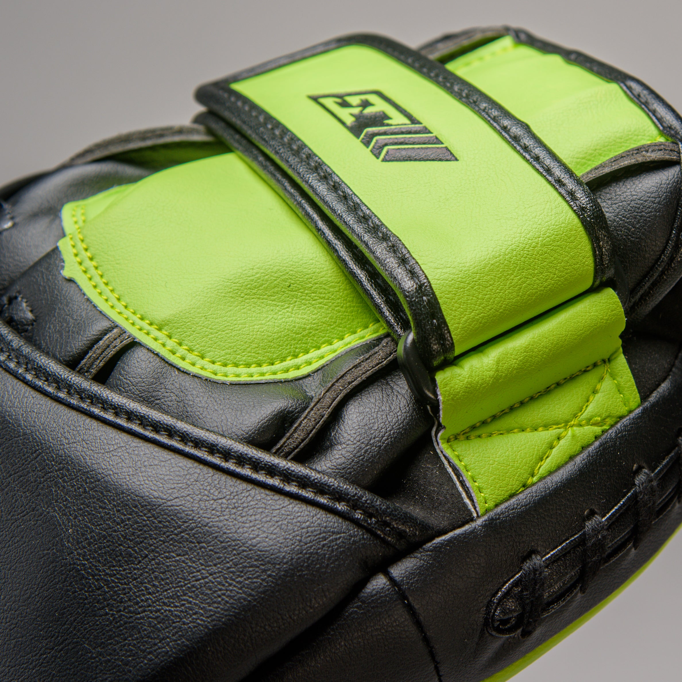 Joya Performance CM100 Handpads Zwart Limoengroen Joya Performance CM100 Handpads Zwart Limoengroen