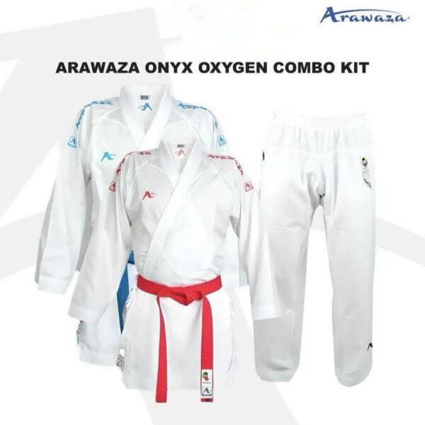Arawaza Karatepak - Onyx Oxygen - Blauw / Rood (RKONOPLCKWKF) Arawaza Karatepak - Onyx Oxygen - Blauw / Rood (RKONOPLCKWKF)