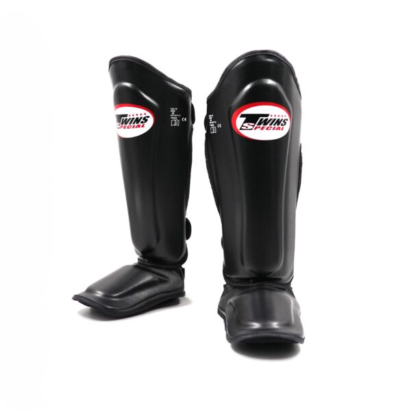 Twins Special Scheenbeschermers Kickboksen (SGL 7 BLACK) Twins Special Scheenbeschermers Kickboksen (SGL 7 BLACK)