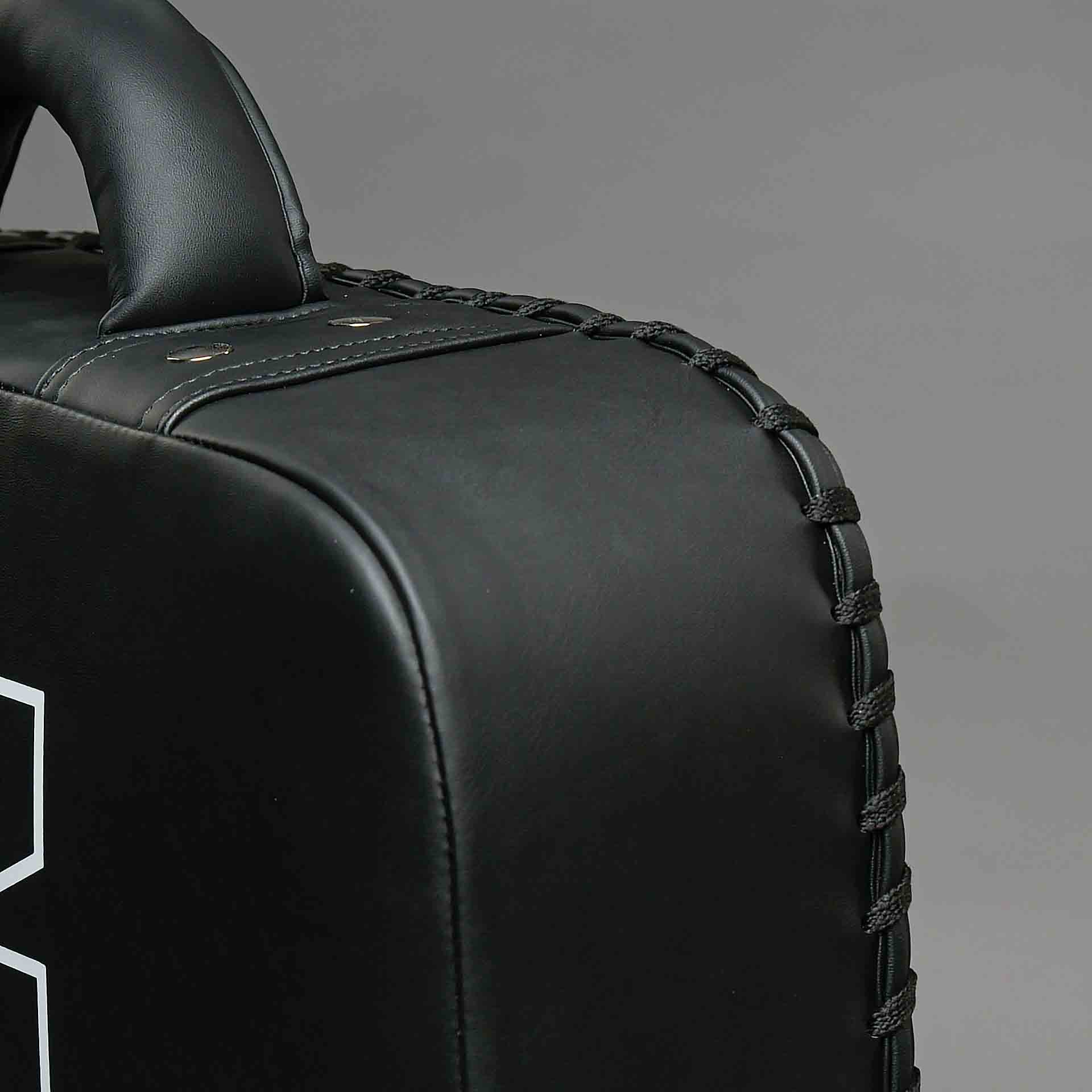 Joya Suitcase Trapkussen voor Low Kicks Joya Suitcase Trapkussen voor Low Kicks