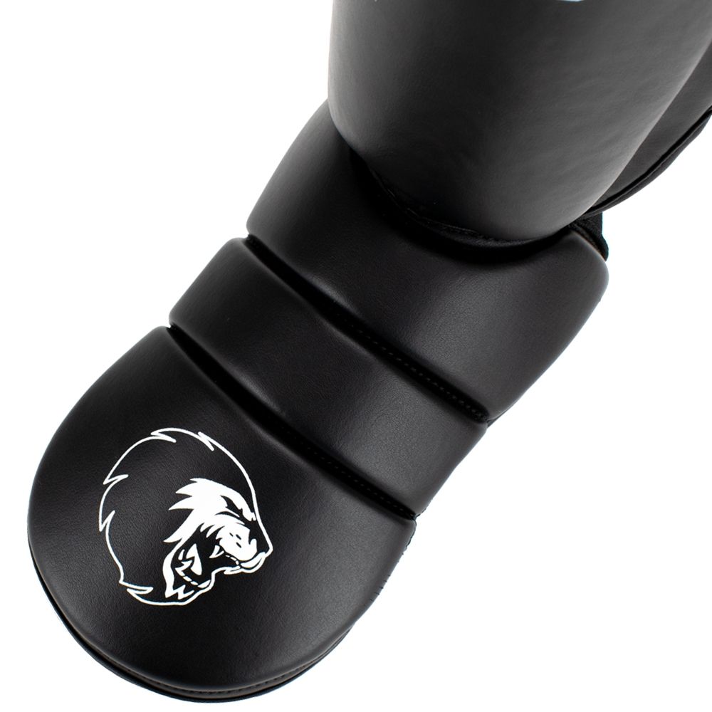 Super Pro Combat Gear Scheenbeschermer - Protector - Zwart / Wit Super Pro Combat Gear Scheenbeschermer - Protector - Zwart / Wit