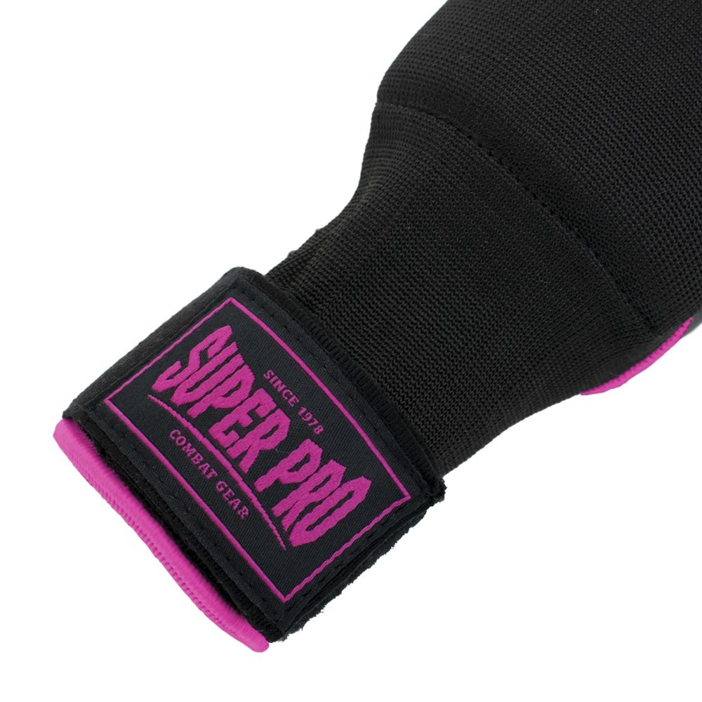 Super Pro Combat Gear Binnenhandschoen - Met Bandage - Roze / Zwart Super Pro Combat Gear Binnenhandschoen - Met Bandage - Roze / Zwart