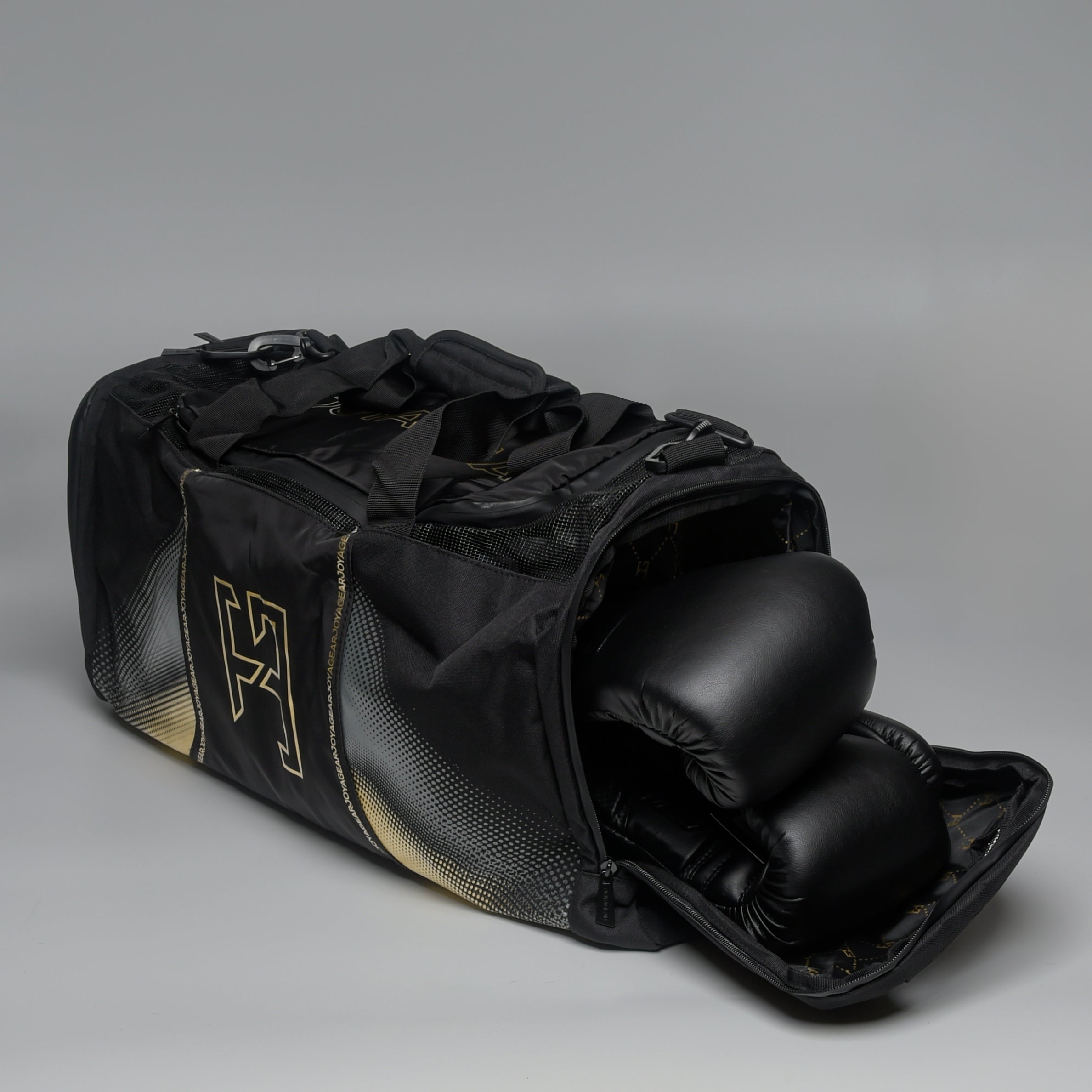 Joya Evolution Sporttas Zwart Goud 65x25x32 cm Joya Evolution Sporttas Zwart Goud 65x25x32 cm