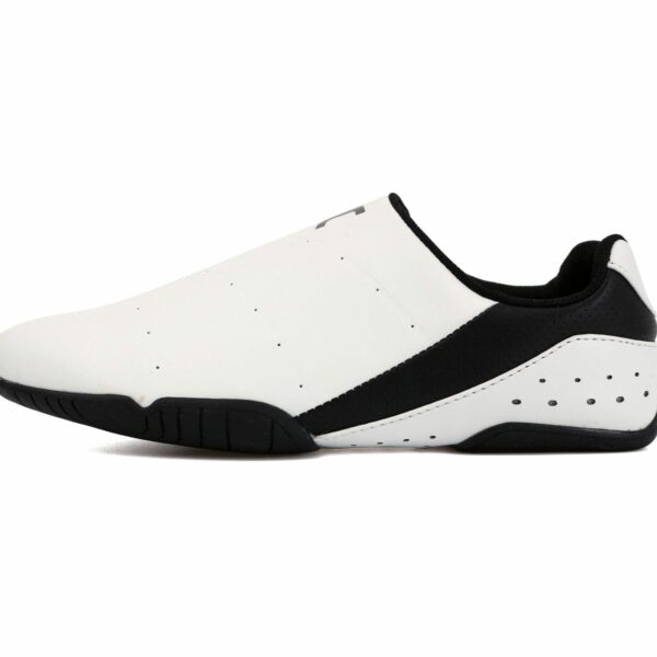 JCalicu Taekwondoschoen – Kicks III – wit met zwarte zool (JC-9001)