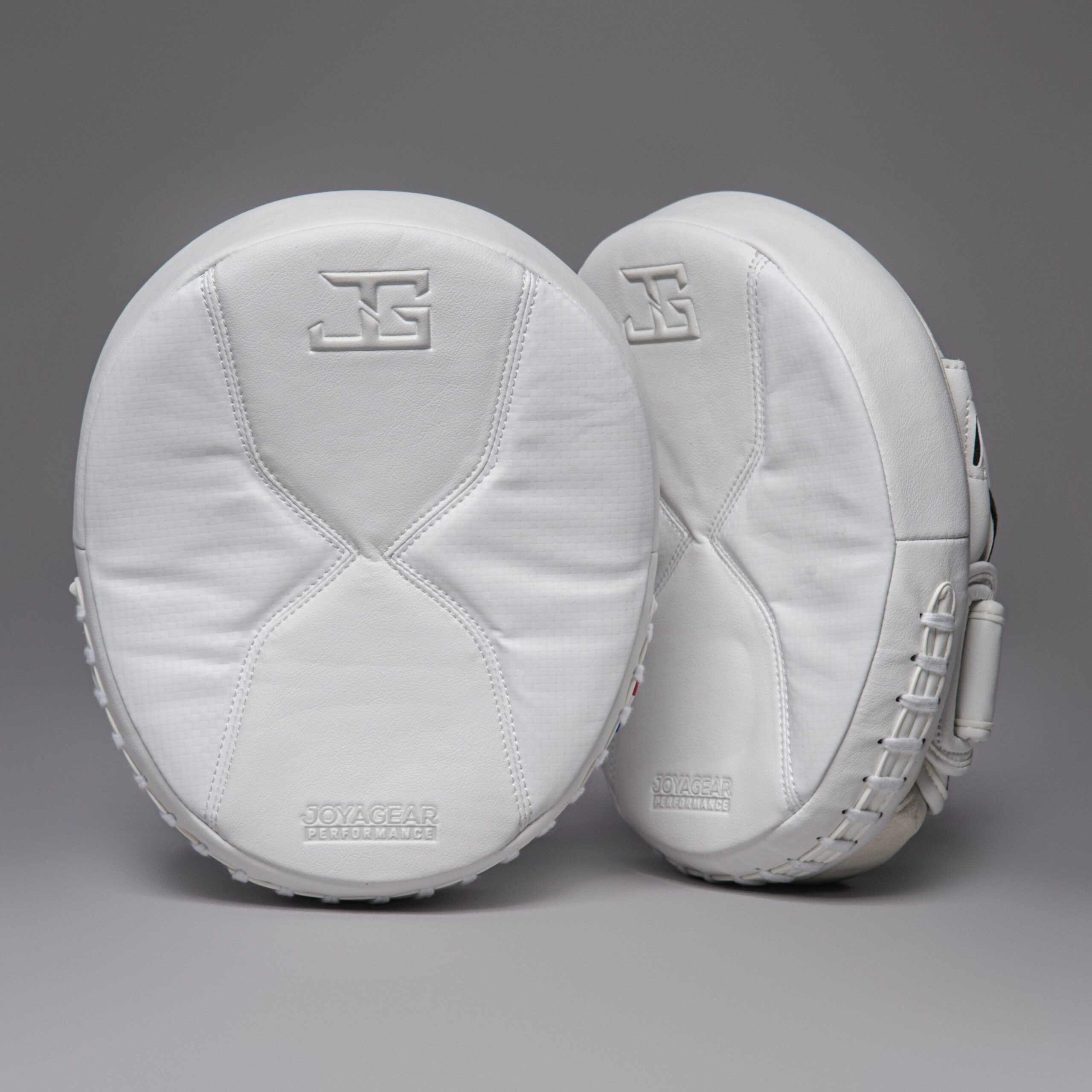 Joya Performance CM200 Handpads Wit Carbon Joya Performance CM200 Handpads Wit Carbon