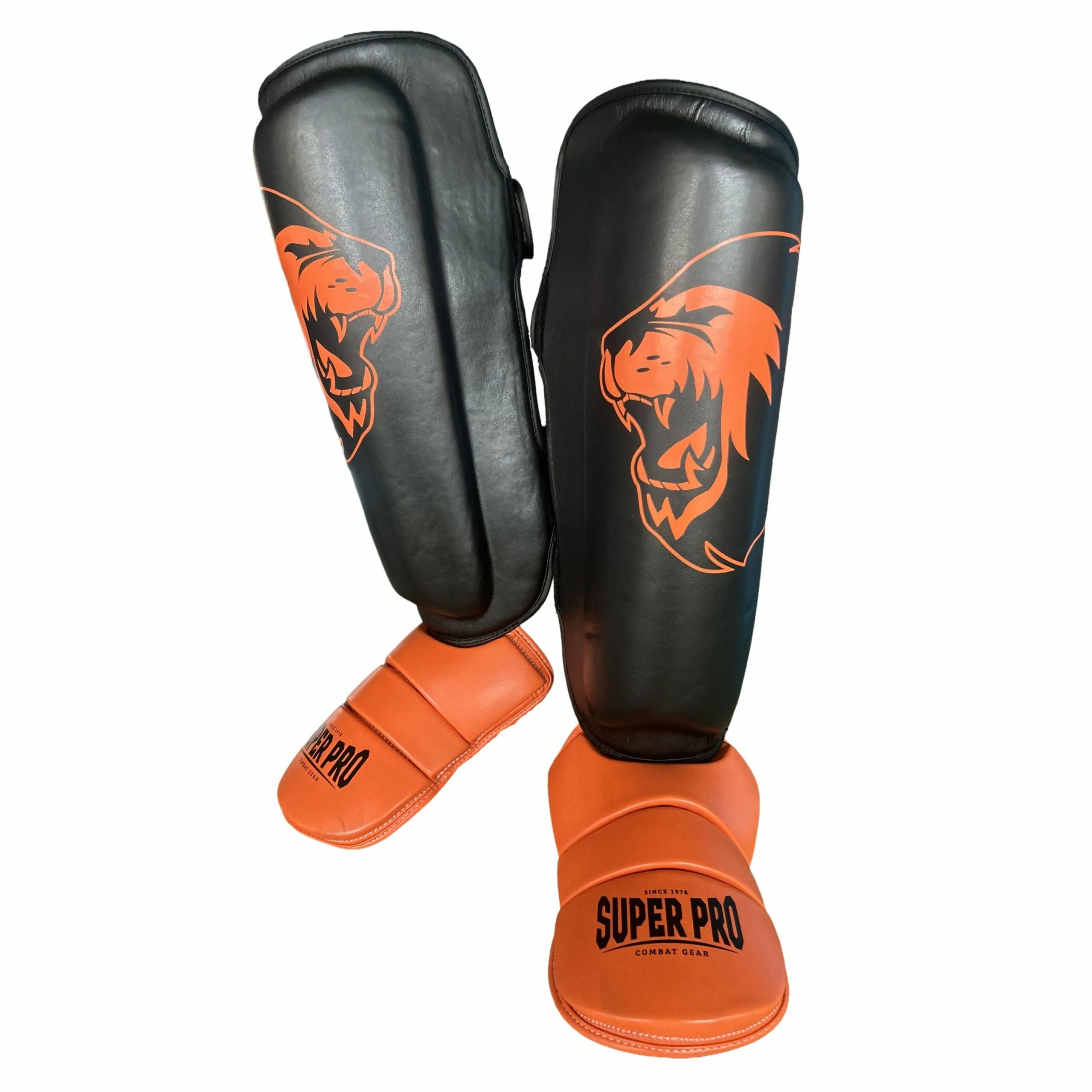 Super Pro Combat Gear Scheenbeschermer - Nations Holland kids PU - Zwart / Oranje Super Pro Combat Gear Scheenbeschermer - Nations Holland kids PU - Zwart / Oranje