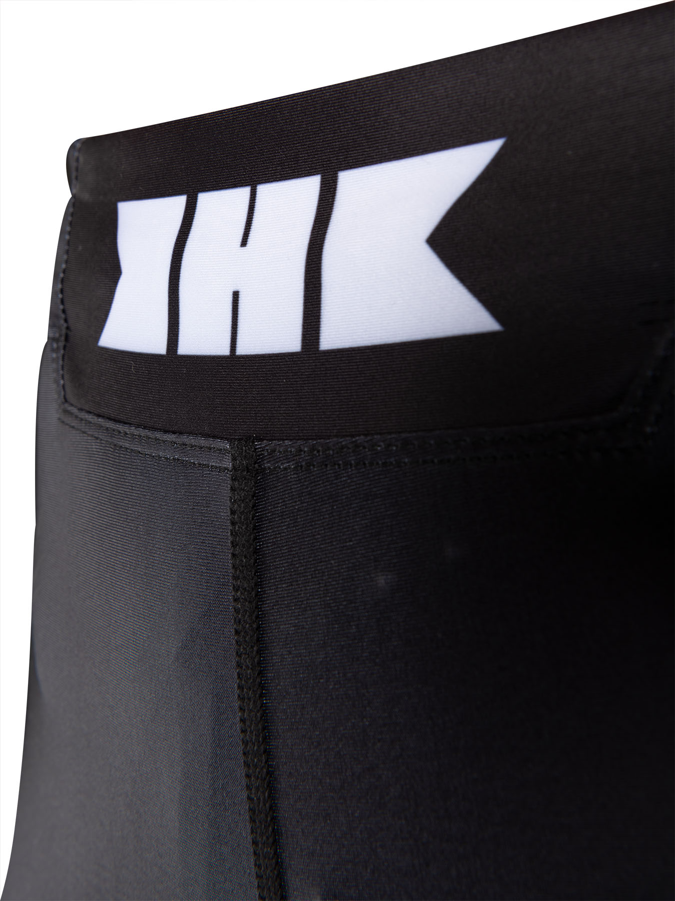 TOP TEN MMA Compressieshort voor dames - BRAVE Fight Night - Zwart TOP TEN MMA Compressieshort voor dames - BRAVE Fight Night - Zwart