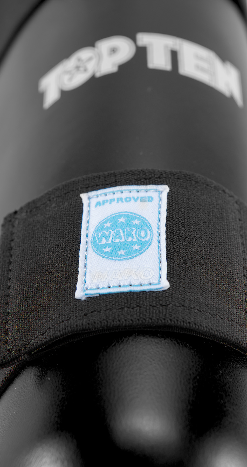 TOP TEN Scheen- en wreefbeschermer - WAKO Style - Zwart TOP TEN Scheen- en wreefbeschermer - WAKO Style - Zwart