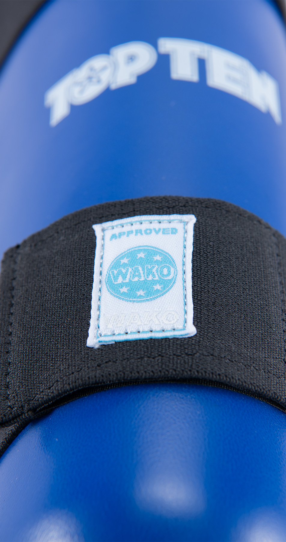 TOP TEN Scheen- en wreefbeschermer - WAKO Style - Blauw TOP TEN Scheen- en wreefbeschermer - WAKO Style - Blauw